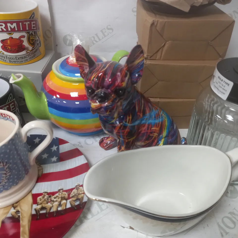 LOT OF ASSORTED HOUSEHOLD ITEMS TO INCLUDE CUPS, PLATES ORNAMENTS AND TEAPOTS - COLLECTION ONLY