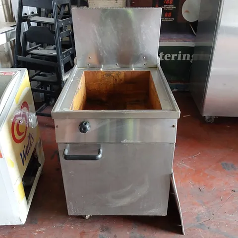 COMMERCIAL WINTERHALTER GAS FRYER