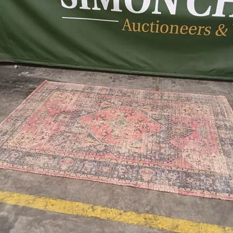 QUALITY DESIGNER AREA RUG - APPROXIMATELY 240CM X 160CM