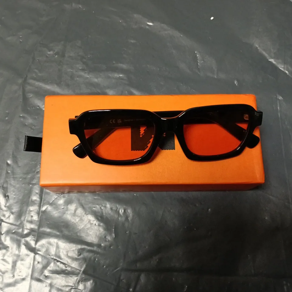 MELLER SUNGLASSES – BLACK RECTANGULAR FRAMES, BOXED