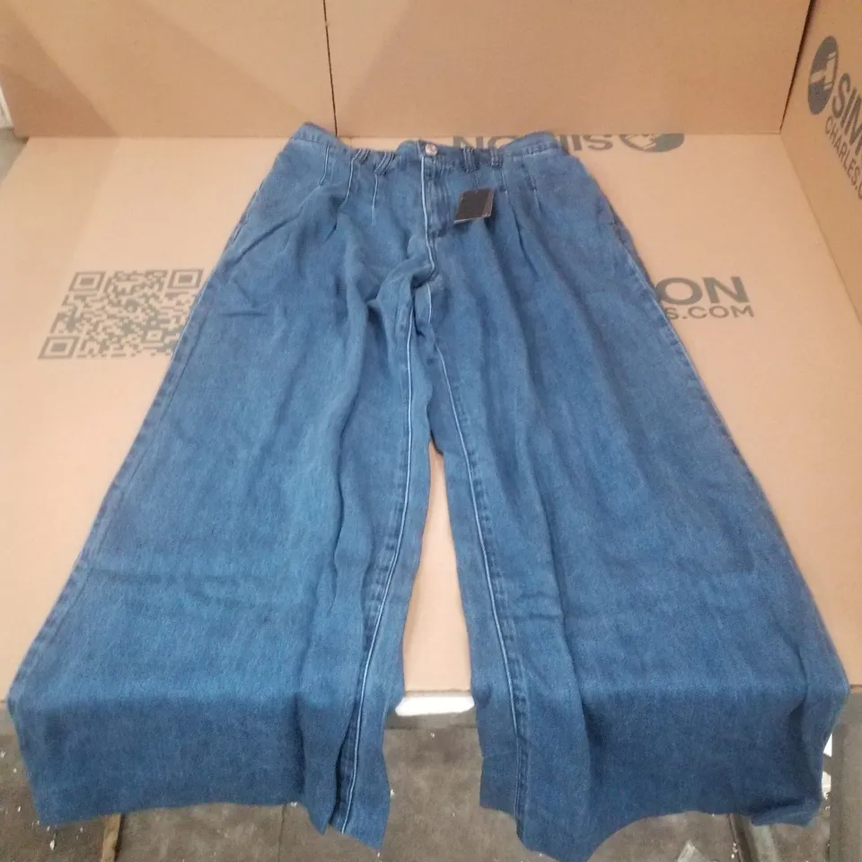 BOX CONTAINING APPROXIMATELY 10 BRAND NEW SIMPLY BE MID BLUE WIDE LEG TROUSERS - SIZE 14R