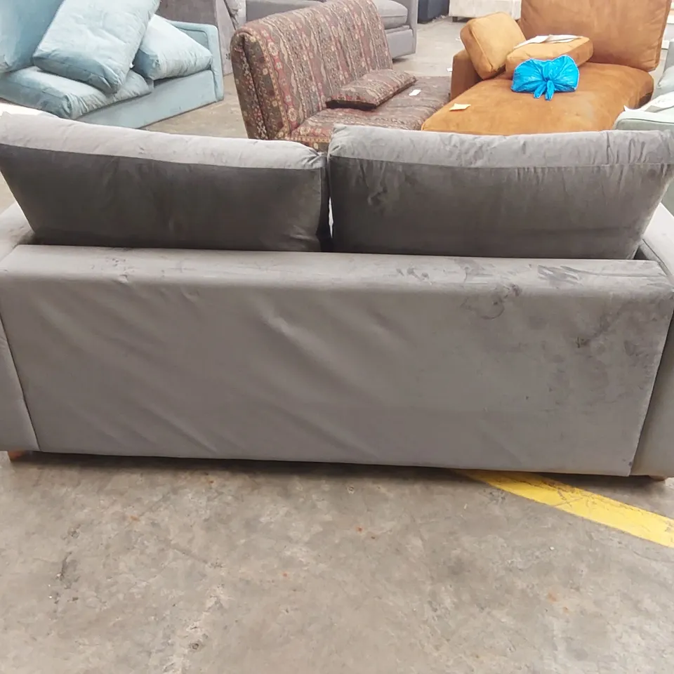 QUALITY DESIGNER 3 SEATER VELVET SOFA 
