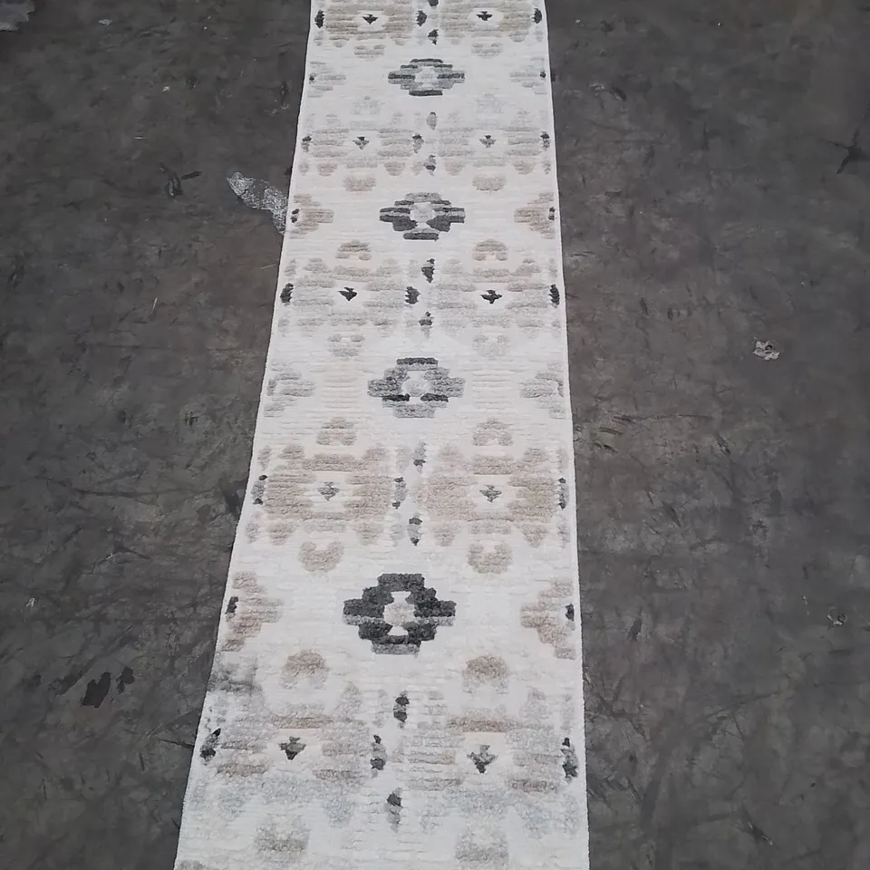 QUALITY DESIGNER AREA RUG - APPROXIMATELY 240X60CM