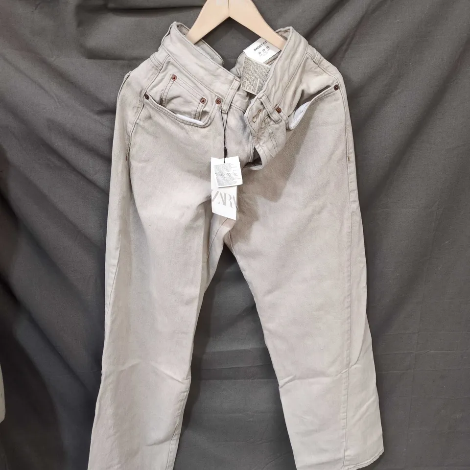 ZARA BAGGY FIT JEANS – WOMEN'S, UK 8 (EU 36, US 29)