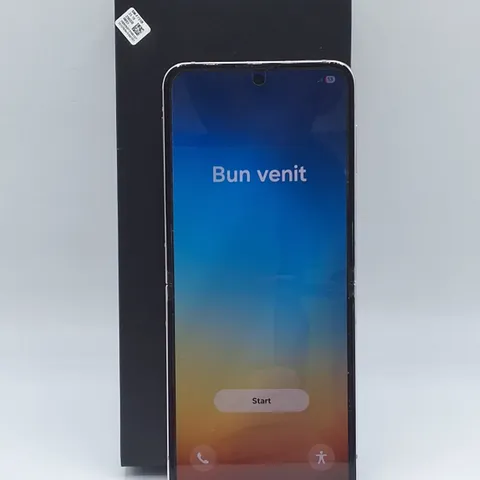 BOXED SAMSUNG GALAXY  Z FLIP5 8/256GB IN LAVENDER - SM-F31B