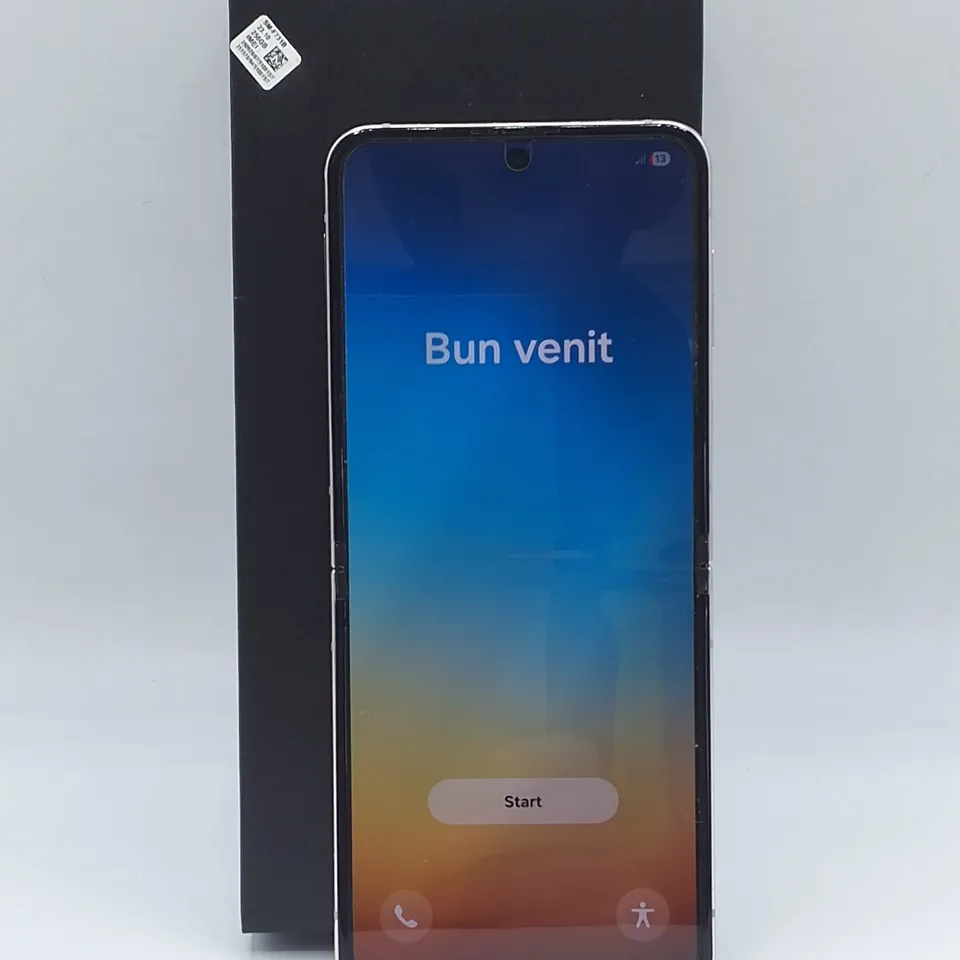 BOXED SAMSUNG GALAXY  Z FLIP5 8/256GB IN LAVENDER - SM-F31B