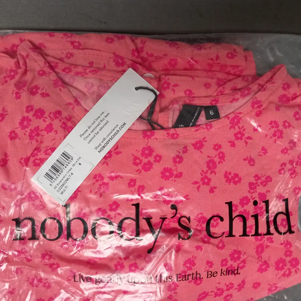 NOBODY'S CHILD SERENA MINI DRESS IN PINK W. FLORAL DESIGN SIZE 6