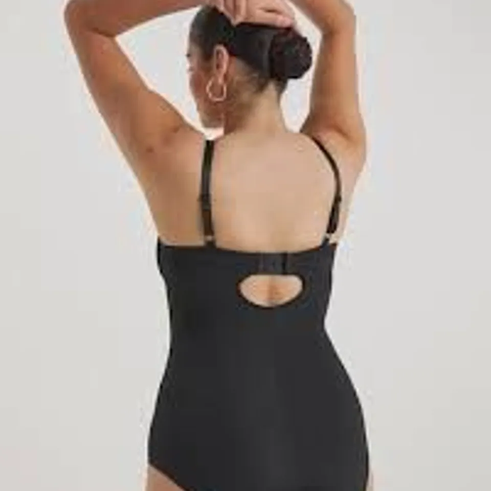 BOX CONTAINING APPROXIMATELY 3x BRAND NEW MAGISCULPT BLACK BODYSUITS - SIZE 36F