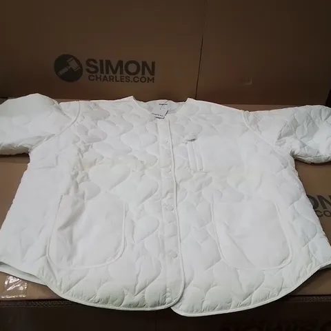BOXED BRAND NEW APPROXIMATELY 5 SIMPLY BE QUILTED WHITE JACKET SIZE 24