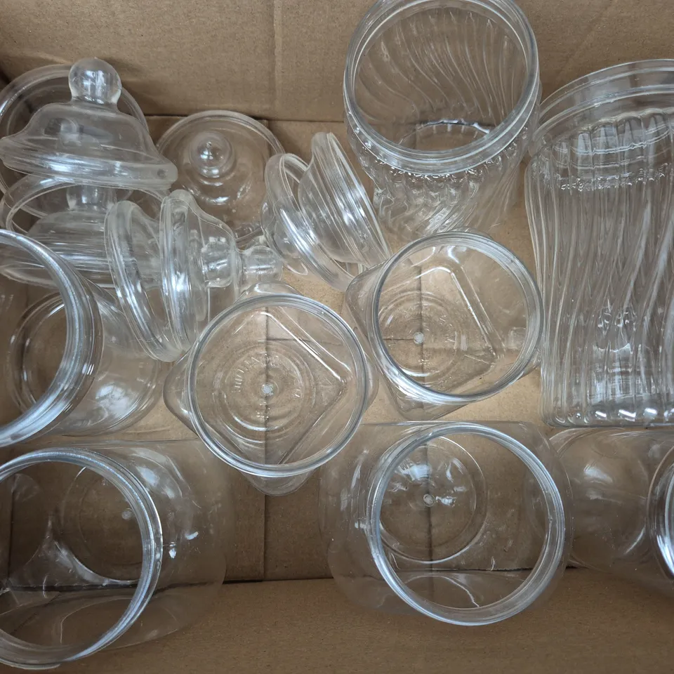 BOXED UNBRANDED SET OF CLEAR PLASTIC STORAGE CANISTERS