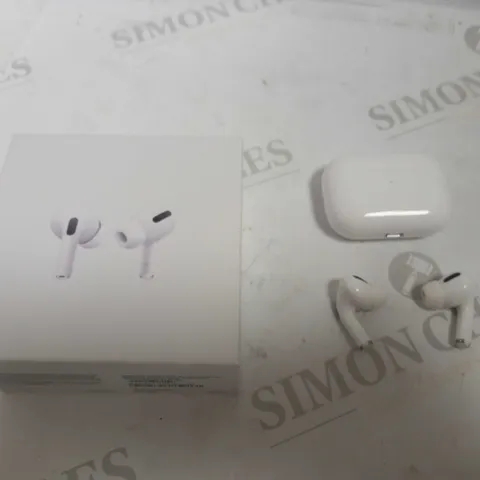 APPLE AIRPODS PRO WITH WIRELESS CHARGING CASE