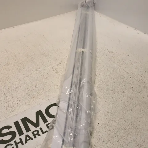 CURTAIN TRACK / WINDOW BLIND RAIL – WHITE, WRAPPED IN PLASTIC 