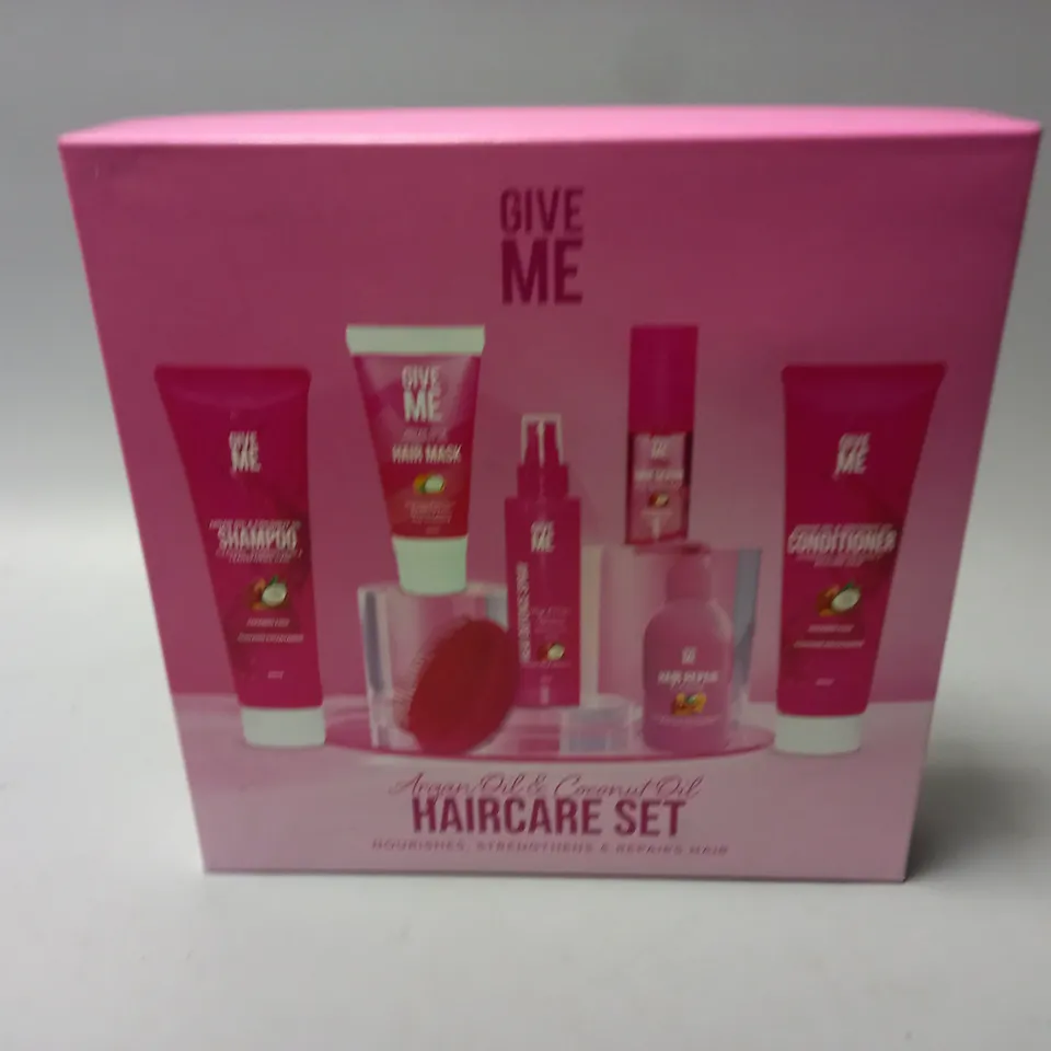 BOXED GIVE ME HAIRCARE SET