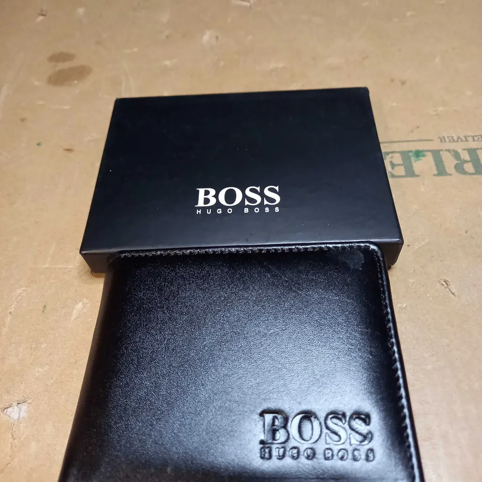 HUGO BOSS LEATHER WALLET