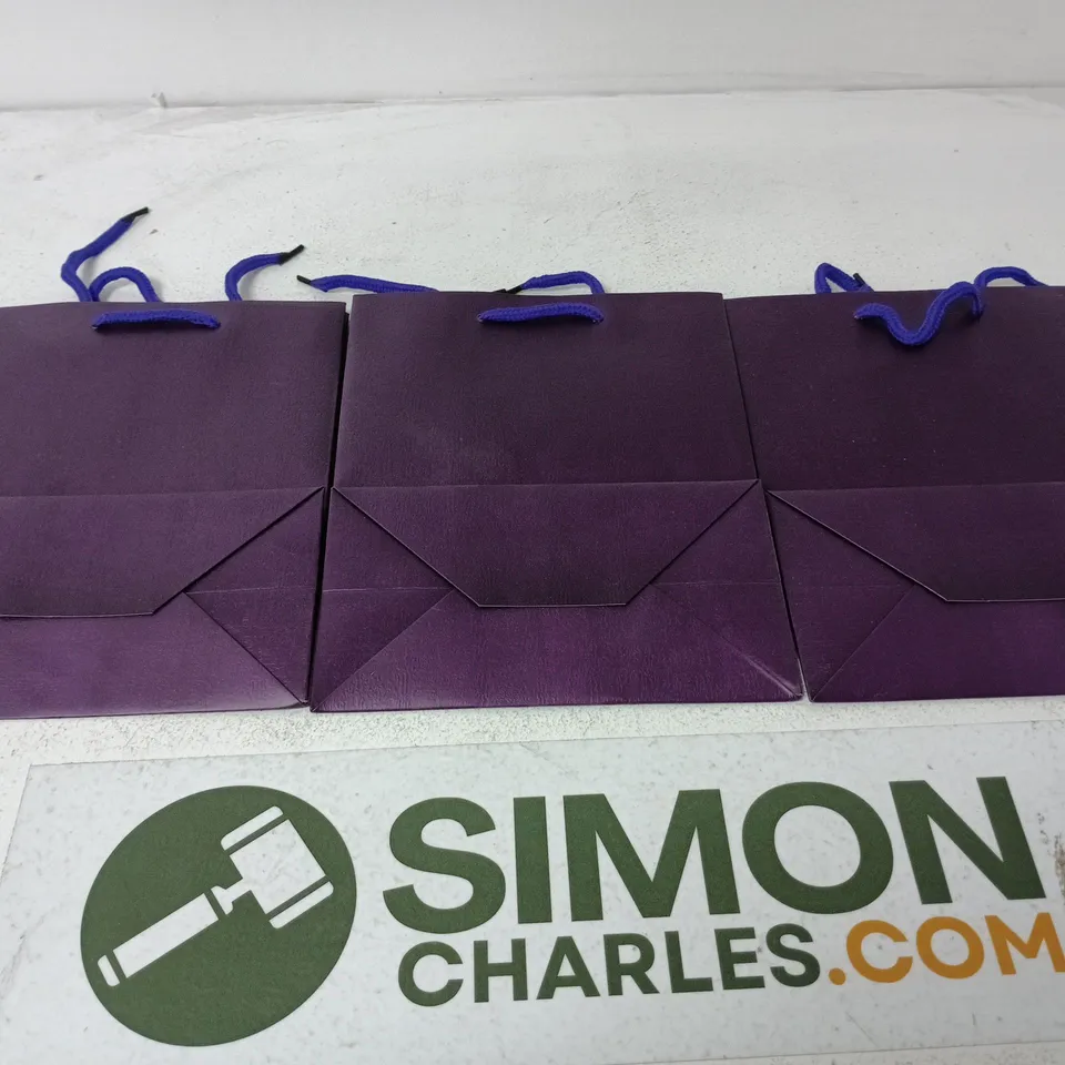 LARGE BOX OF APPROX 20 PURPLE GIFT BAGS WITH HANDLES