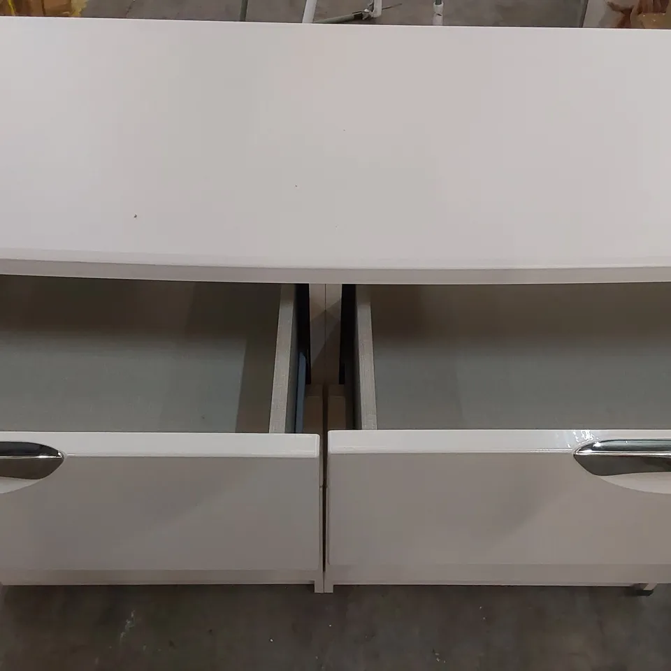 RATLEY 6-DRAWER CHEST OF DRAWERS - WHITE 