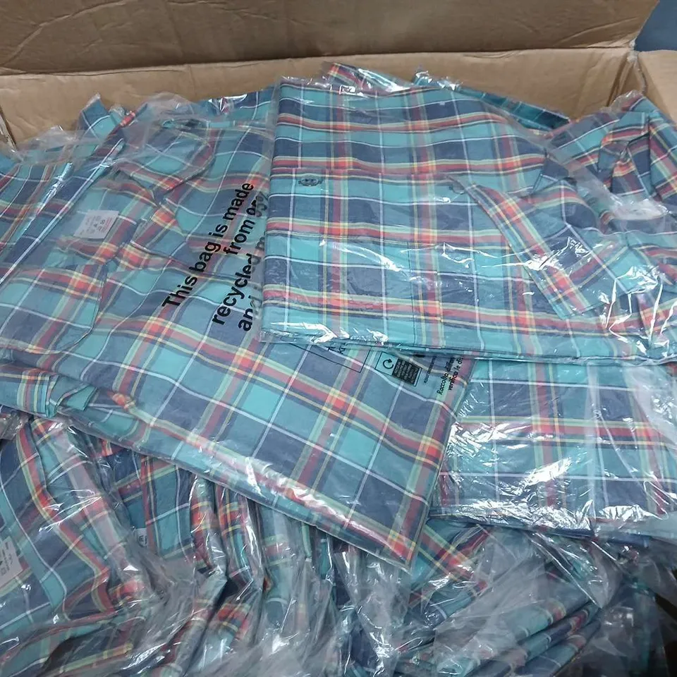 APPROXIMATELY 100 MENS CHECKED NIGHTSHIRTS - MEDIUM