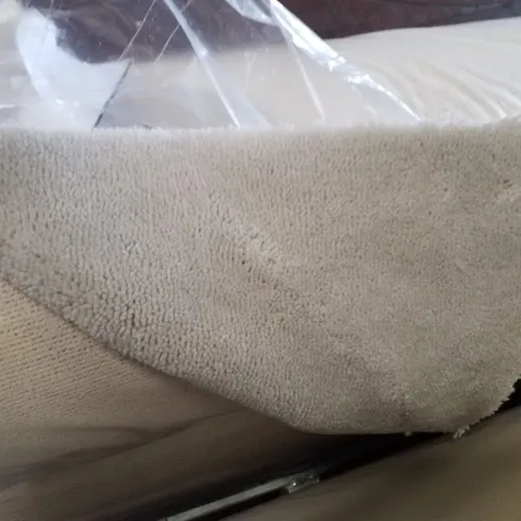 ROLL OF QUALITY ROYAL VELVET UPCROFT CARPET APPROXIMATELY 4.3×4M