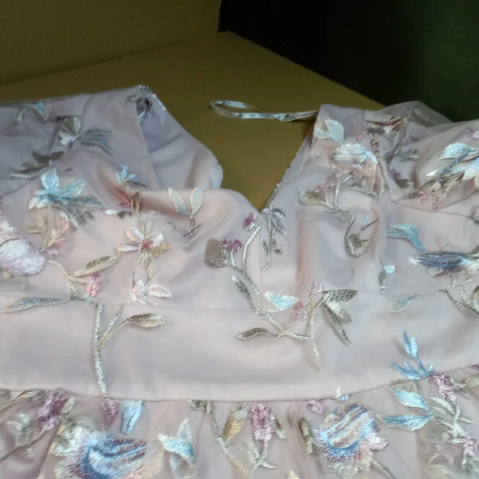 CHI CHI DUSTY PINK/NET CURTAIN OCCASION DRESS - SIZE 20