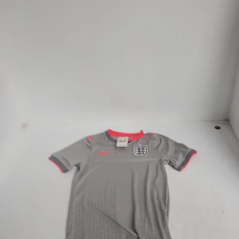 ENGLAND NATIONAL TEAM FOOTBALL SHIRT – NIKE, MEN'S, GREY WITH RED TRIM UK S 