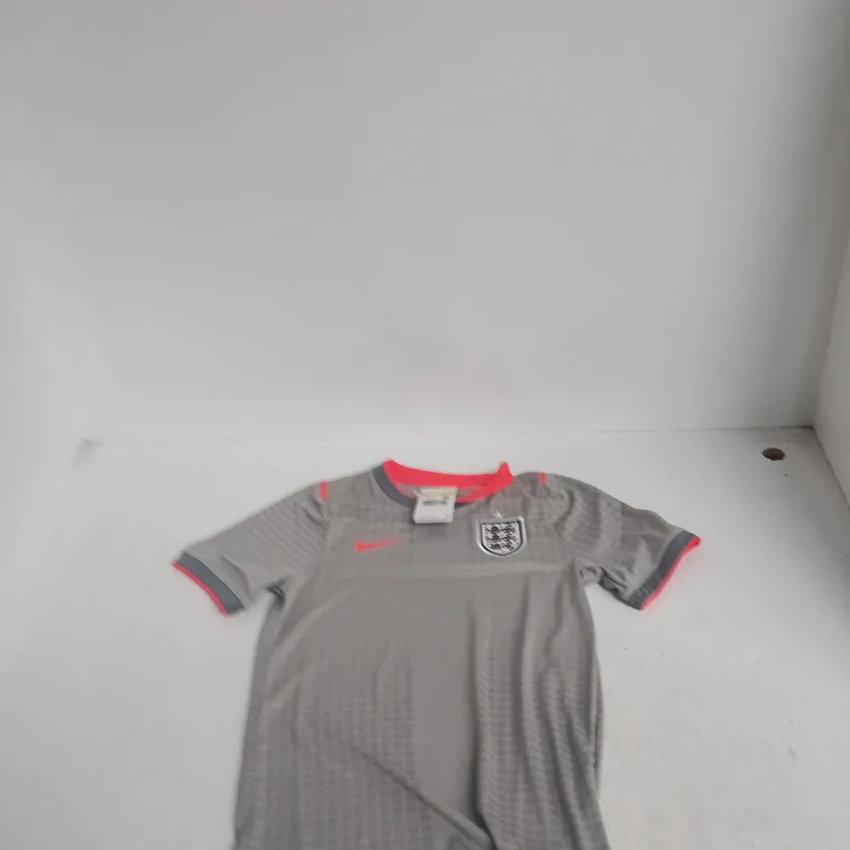 ENGLAND NATIONAL TEAM FOOTBALL SHIRT – NIKE, MEN'S, GREY WITH RED TRIM UK S 