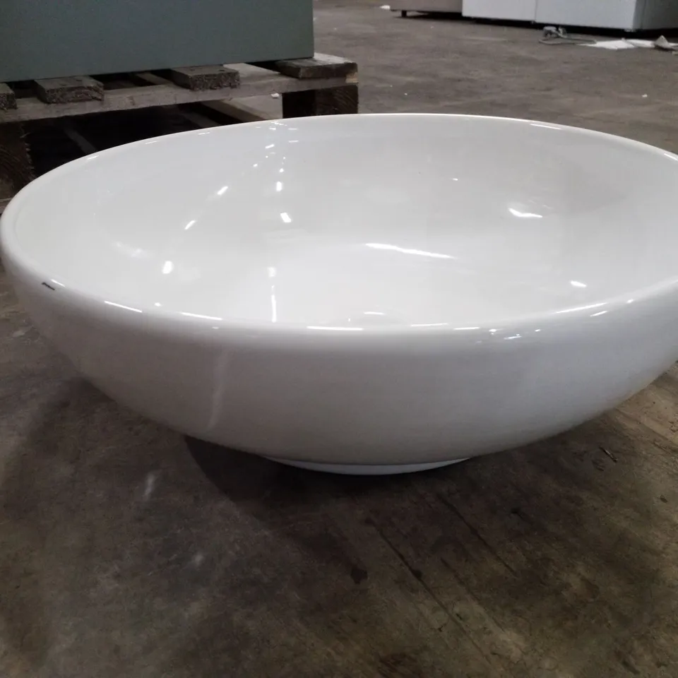 BRAND NEW ROUND CERAMIC BASIN - 450MM D