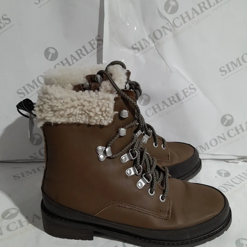 EMU OKAB WATERPROOF BOOTS IN BROWN SIZE 5