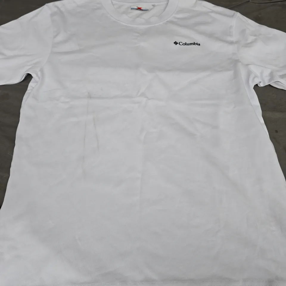 COLUMBIA PLAIN LOGO T-SHIRT, WHITE - UK SIZE S