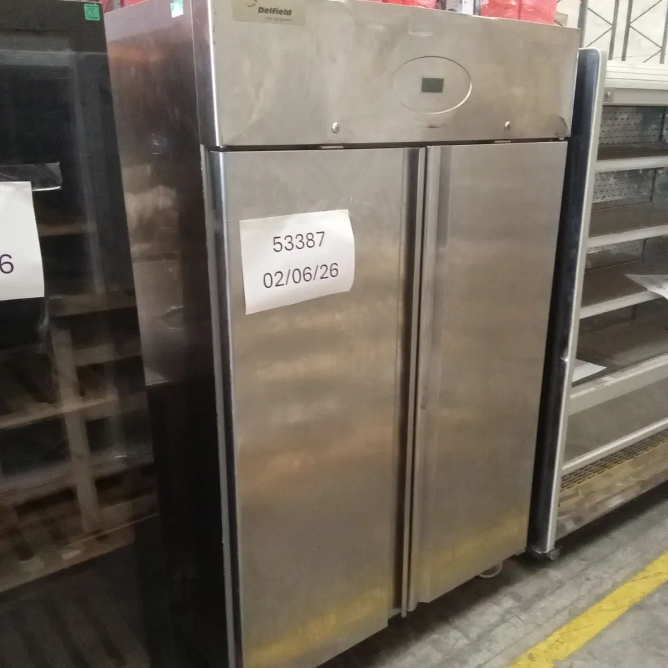 COMMERCIAL STAINLESS STEEL DOUBLE DOOR TEMPERATURE CONTROLLED FOOD STORAGE UNIT