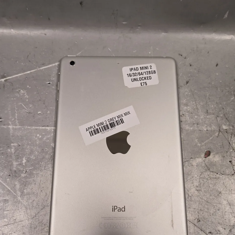 APPLE IPAD MINI 2 A1489 SILVER