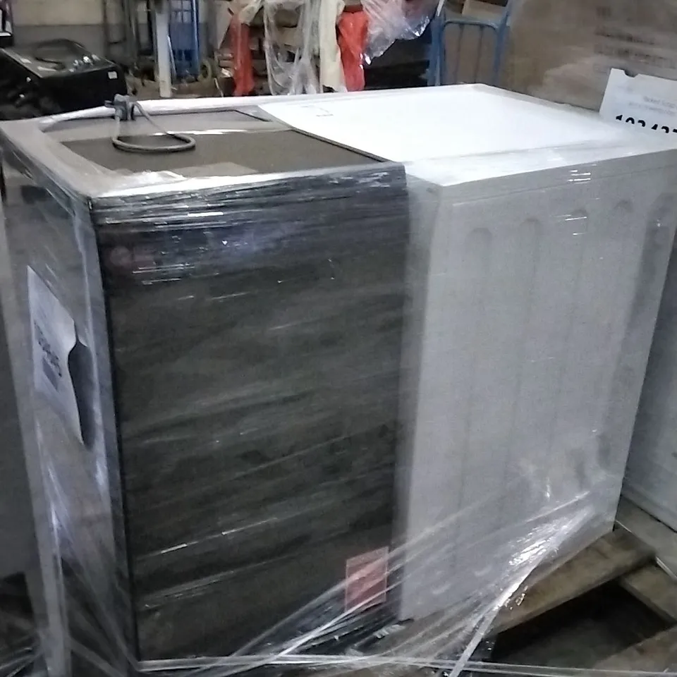 HOOVER HDPH2D1049B80 SLIMLINE FREESTANDING DISHWASHER AND MIDEA FREESTANDING WASHING MACHINE 10KG WHITE - UNPROCESSED RAW RETURNS