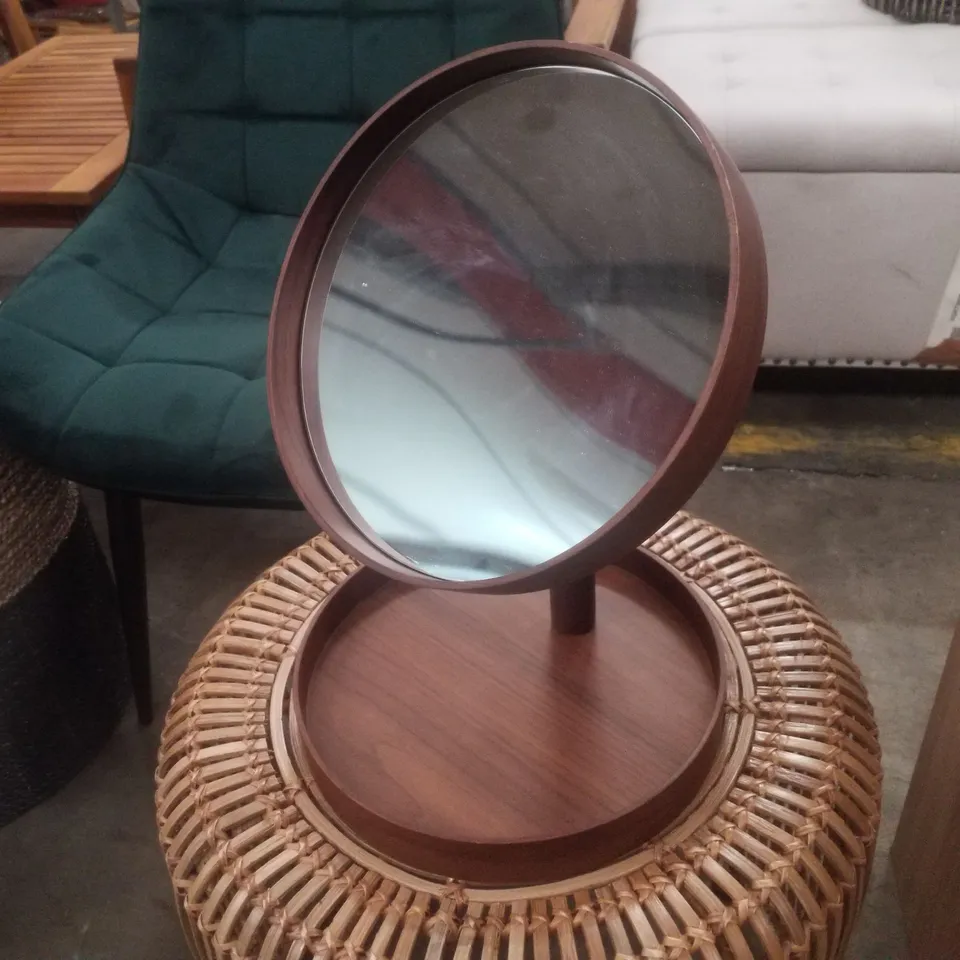 ROUND DESKTOP VANITY MIRROR