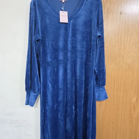 LA MAREY BLUE CRUSHED-VELVET LONG-SLEEVE DRESS SIZE L