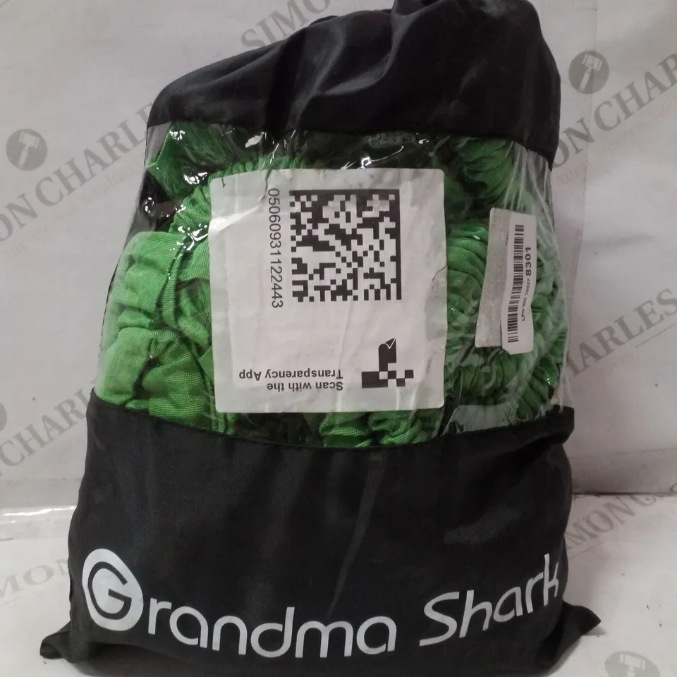 GRANDMA SHARK GARDEN HOSE 30M, 100 FT HOSE PIPES WITH 7 MODES WATER SPRAY GUN - GREEN
