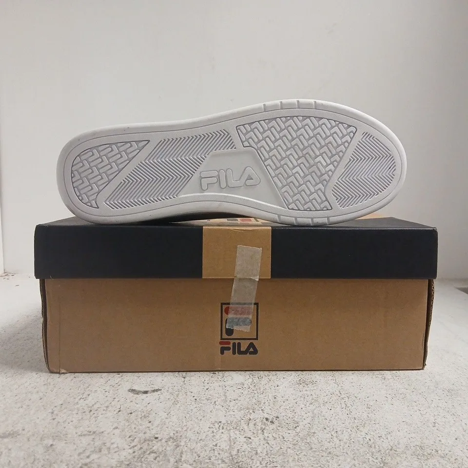 BOXED PAIR OF FILA TRAINERS IN WHITE SIZE UK 8