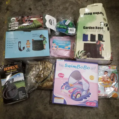 PALLET CONTAINING ASSORTED GARDEN HOSES & INFLATABLES