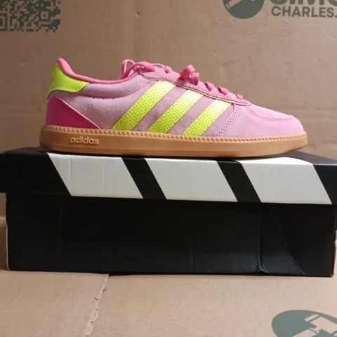 BOXED PAIR OF ADIDAS BREAKNET SLEEK TRAINERS IN PINK/LIME SIZE UK 6.5