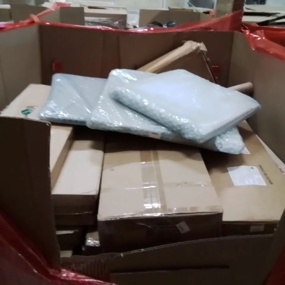 PALLET OF ASSORTED HOUSEHOLD GOODS AND PRODUCTS TO INCLUDE;CLOTHES RACK,MIRROR,CHAIR MAT