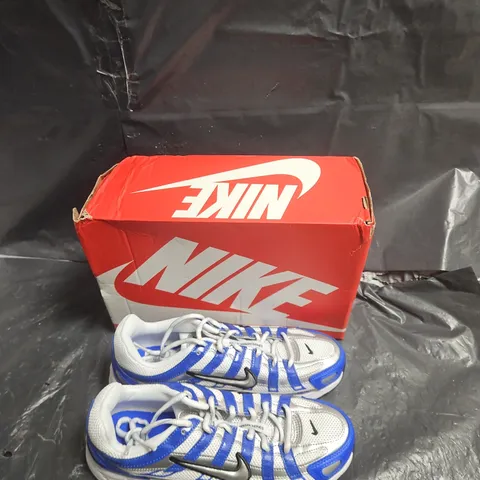NIKE P-6000 GS YOUTH TRAINERS – UK 6 (EU 40 / BR 38), RACER BLUE/METALLIC SILVER