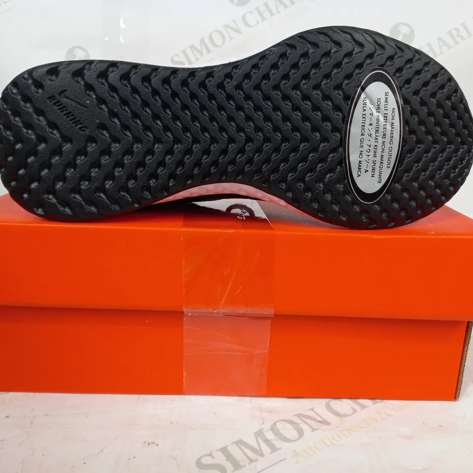 BOXED PAIR OF NIKE REVOLUTION 5 SHOES IN BLACK/LIME/BLUE UK SIZE 3.5