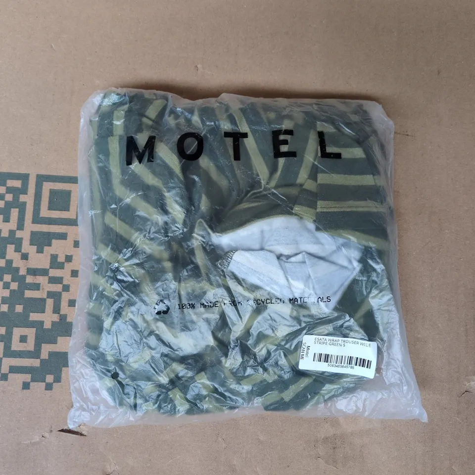 BAGGED MOTEL ESATA WRAP TROUSERS IN WIDE STRIP GREEN SIZE SMALL