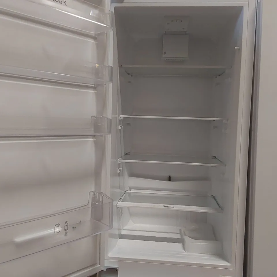 LOGIK LIFF7024 INTEGRATED 70/30 FRIDGE FREEZER - SLIDING HINGE
