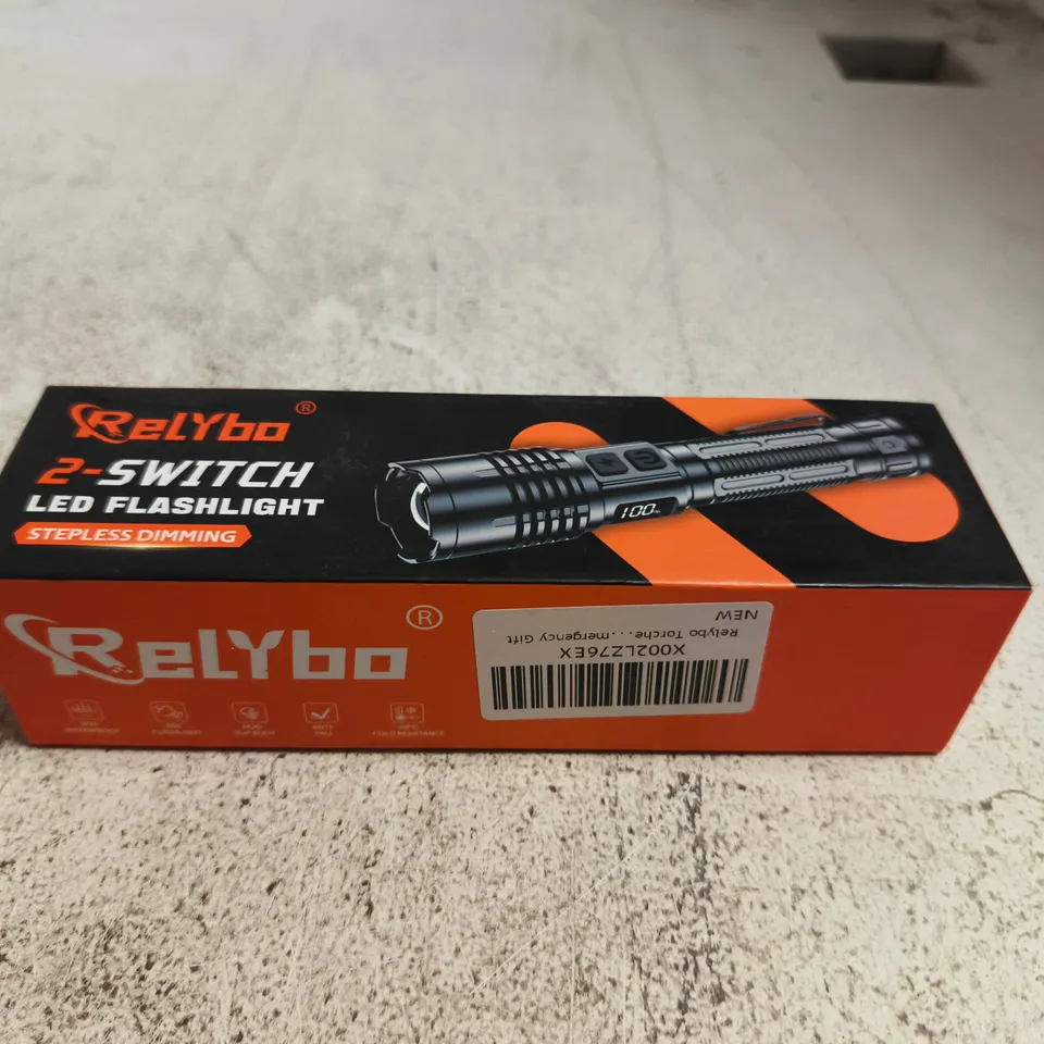 RELYBO 2-SWITCH LED FLASHLIGHT – BOXED (STEPLESS DIMMING)