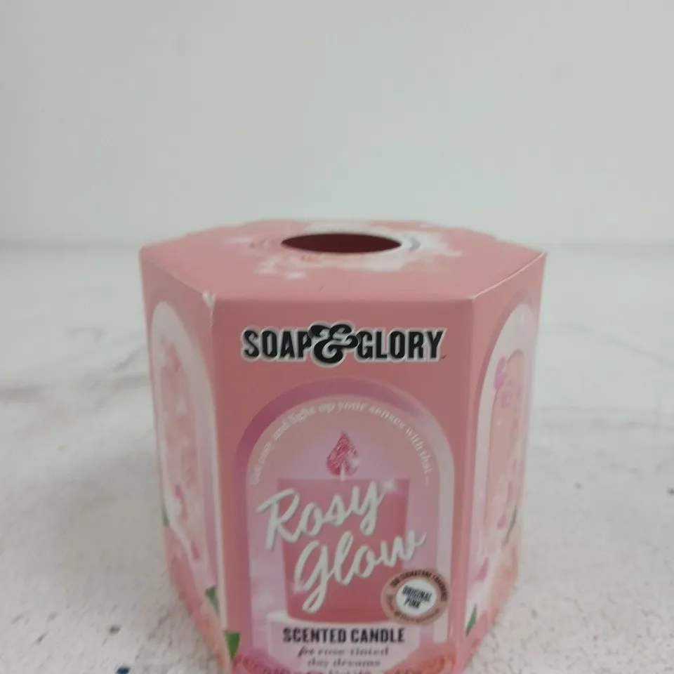 SOAP & GLORY ROSY GLOW SCENTED CANDLE