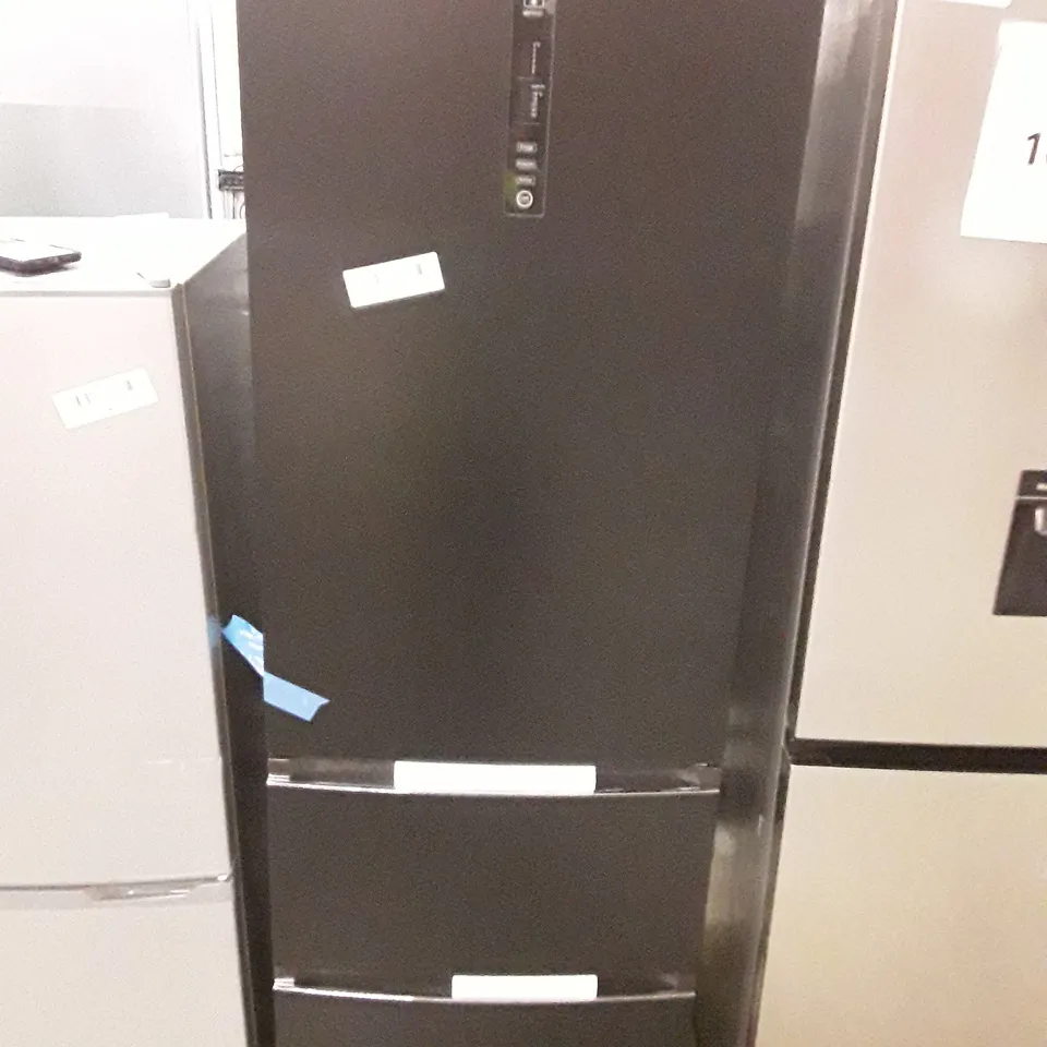 HAIER HTR3619ENPB NO FROST FRIDGE FREEZER IN BLACK - UNPROCESSED RAW RETURN