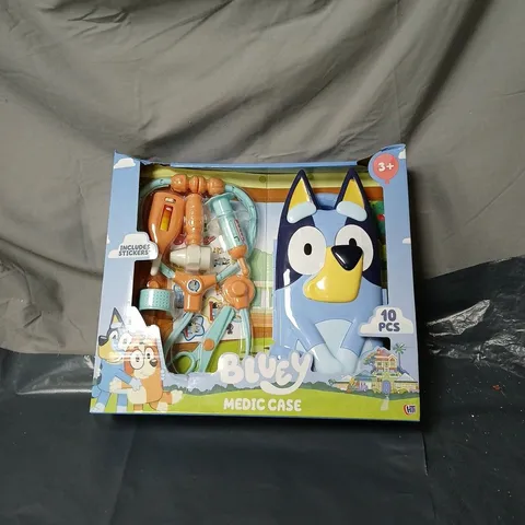 BOXED BLUEY MEDIC CASE – 10-PIECE TOY MEDICAL SET
