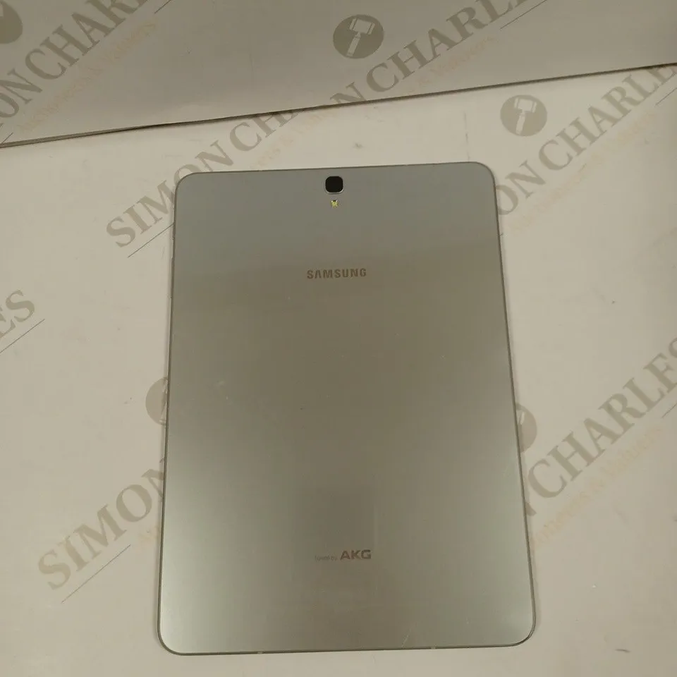 SAMSUNG GALAXY TAB SM-T820