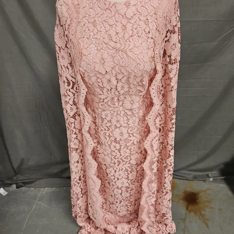 COAST LACE CAPE GOWN IN BLUSH SIZE 10