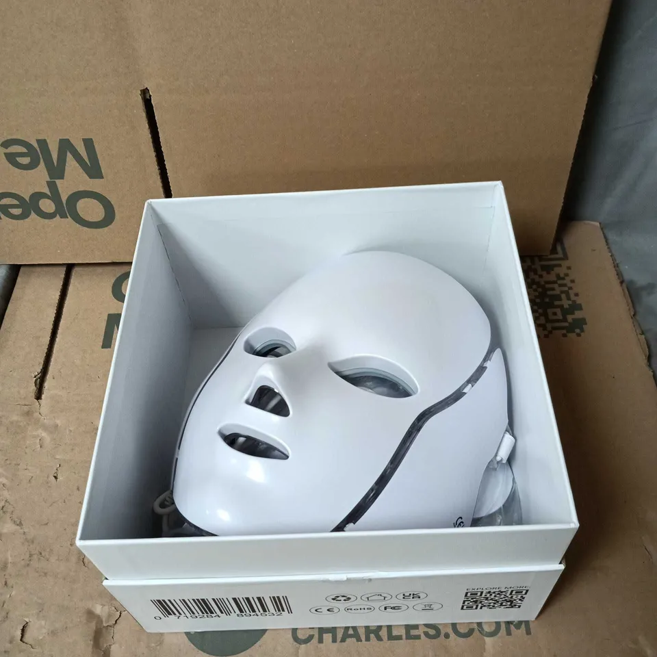 ERTH BEAUTY ELECTRICALS LIMITED EDITION PRO 7 COLOUR LED MASK BOXED
