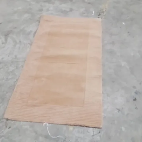 QUALITY DESIGNER AREA RUG - APPROXIMATELY 150X80CM